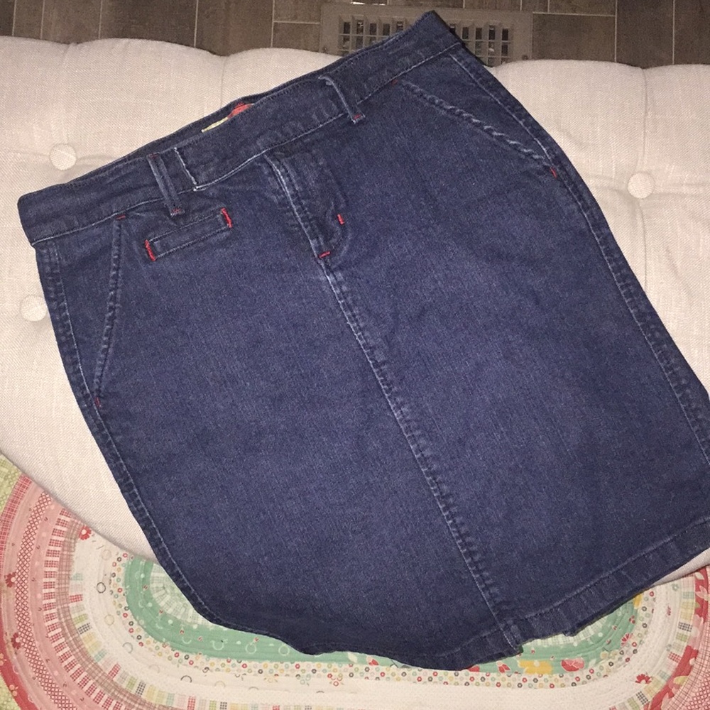 Old Navy straight dark jean skirt size 6